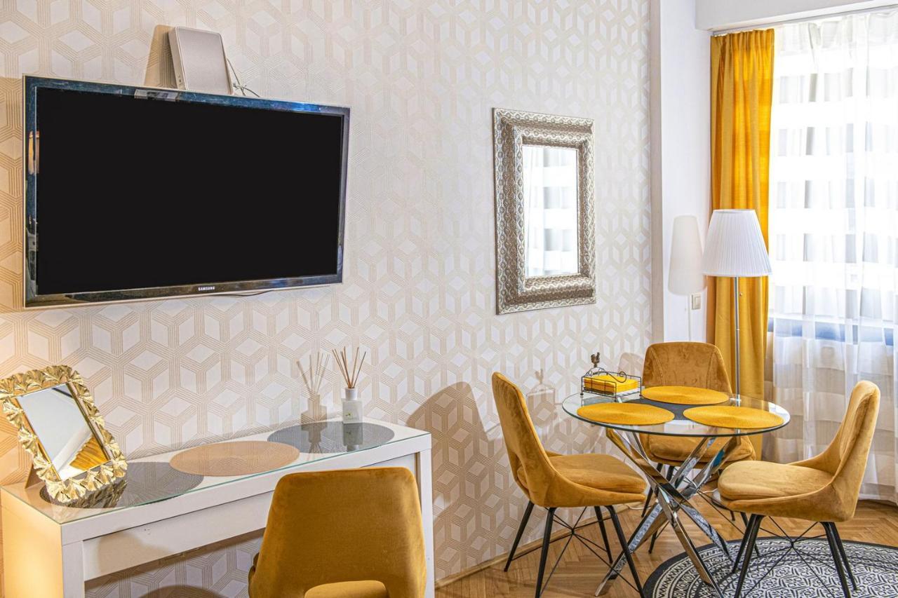 B&P Maine Street Apartments ブダペスト エクステリア 写真